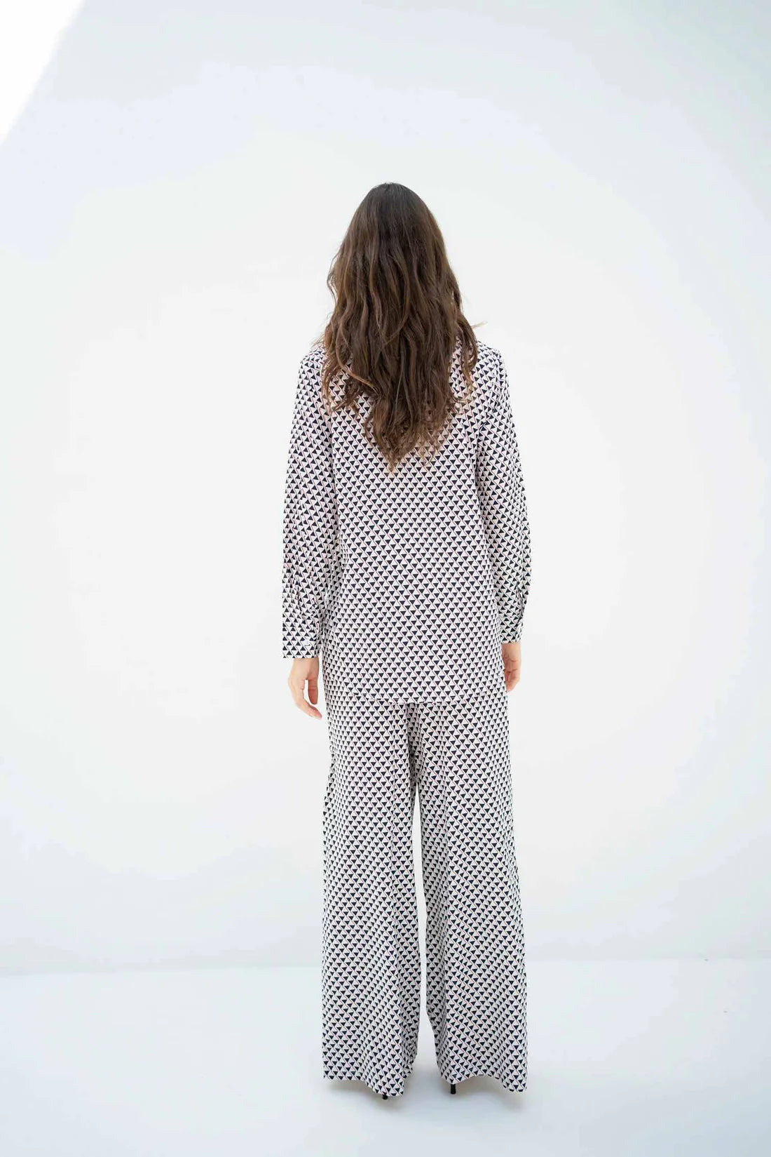 Elegant Black & White Co-ord with Pocket Detailing